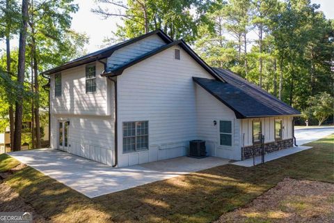 A home in Douglasville