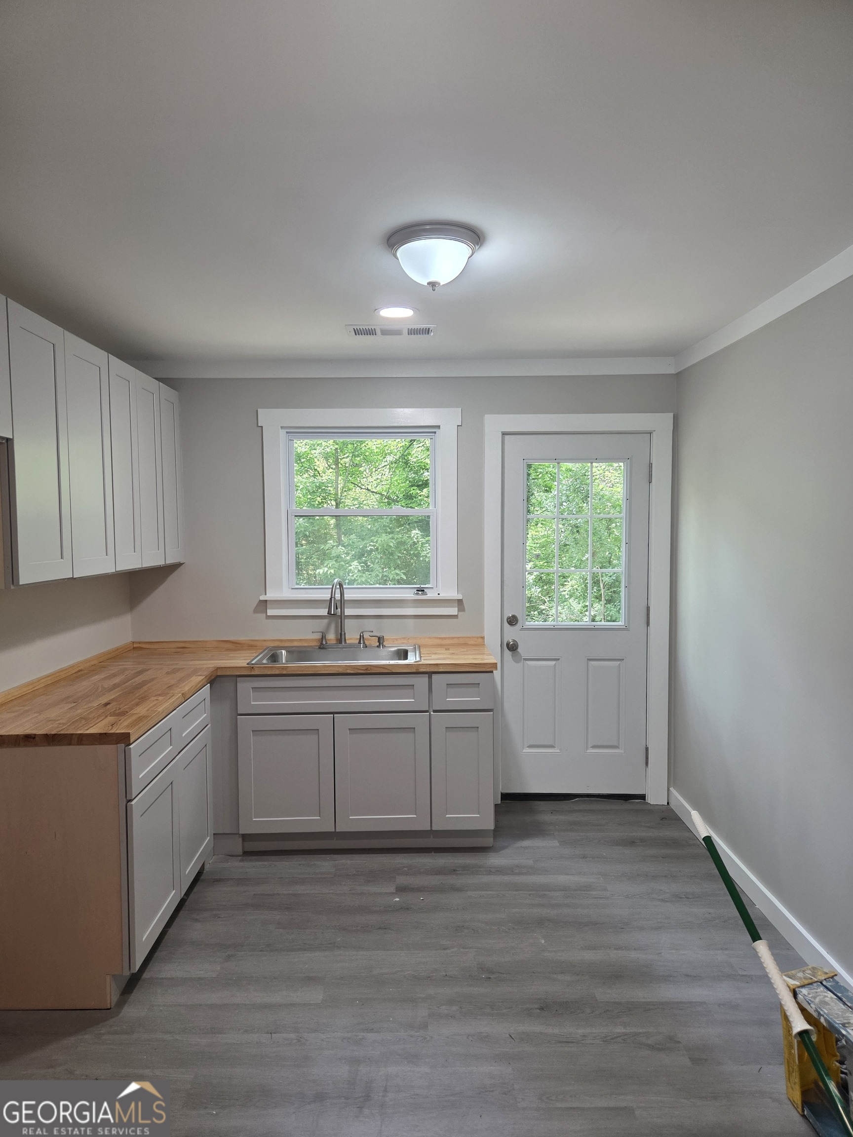 150 Elberton ST