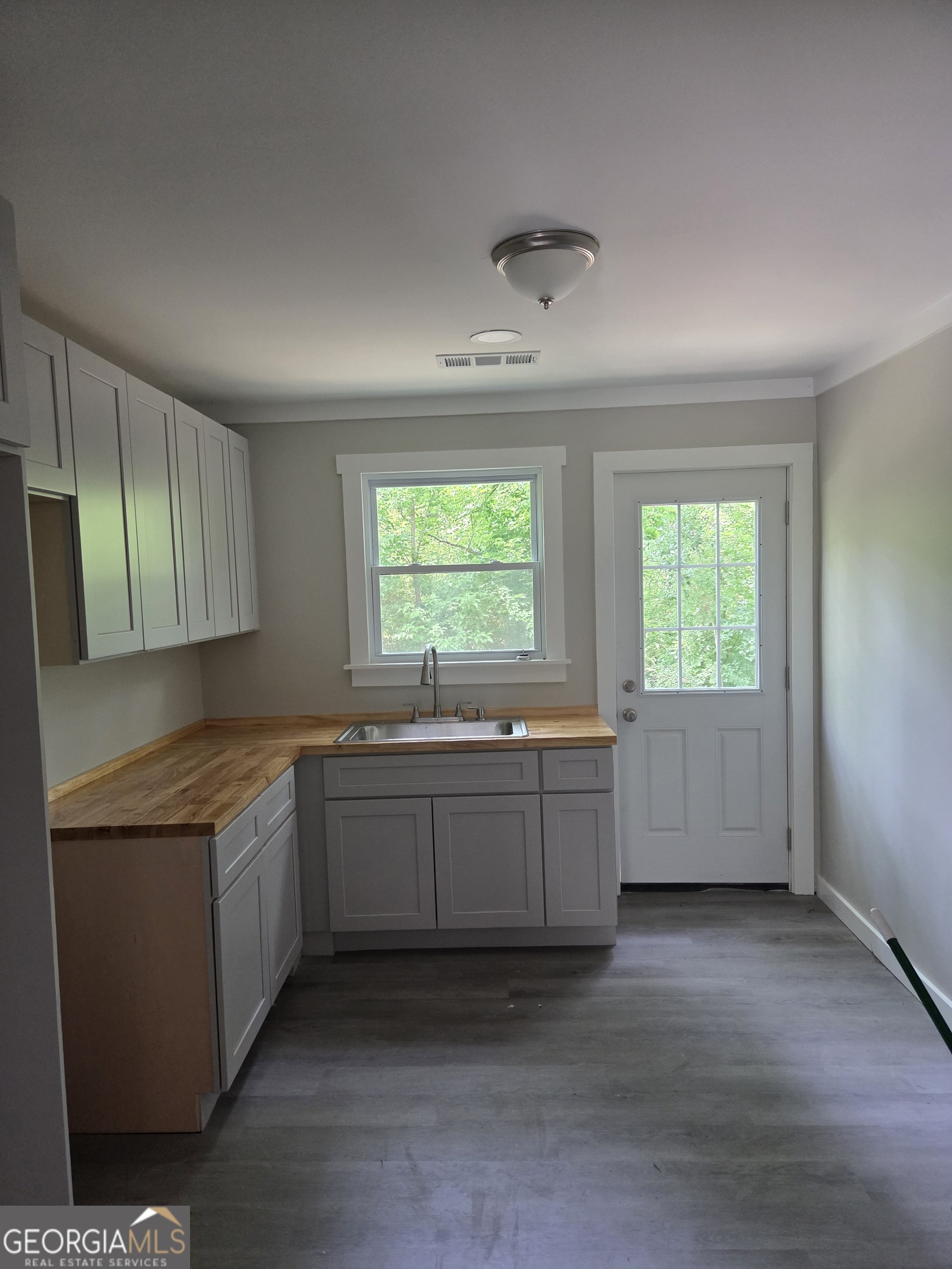 150 Elberton ST