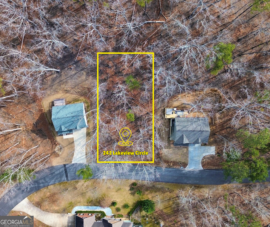 242 LAKEVIEW CIR