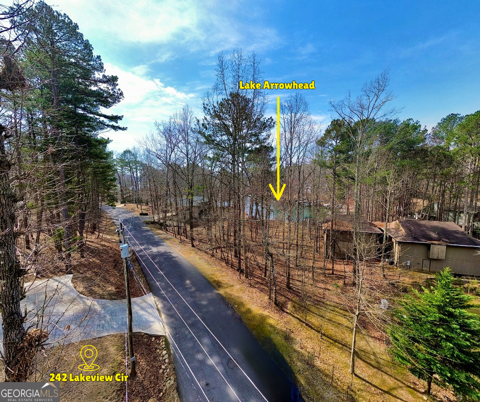 242 LAKEVIEW CIR
