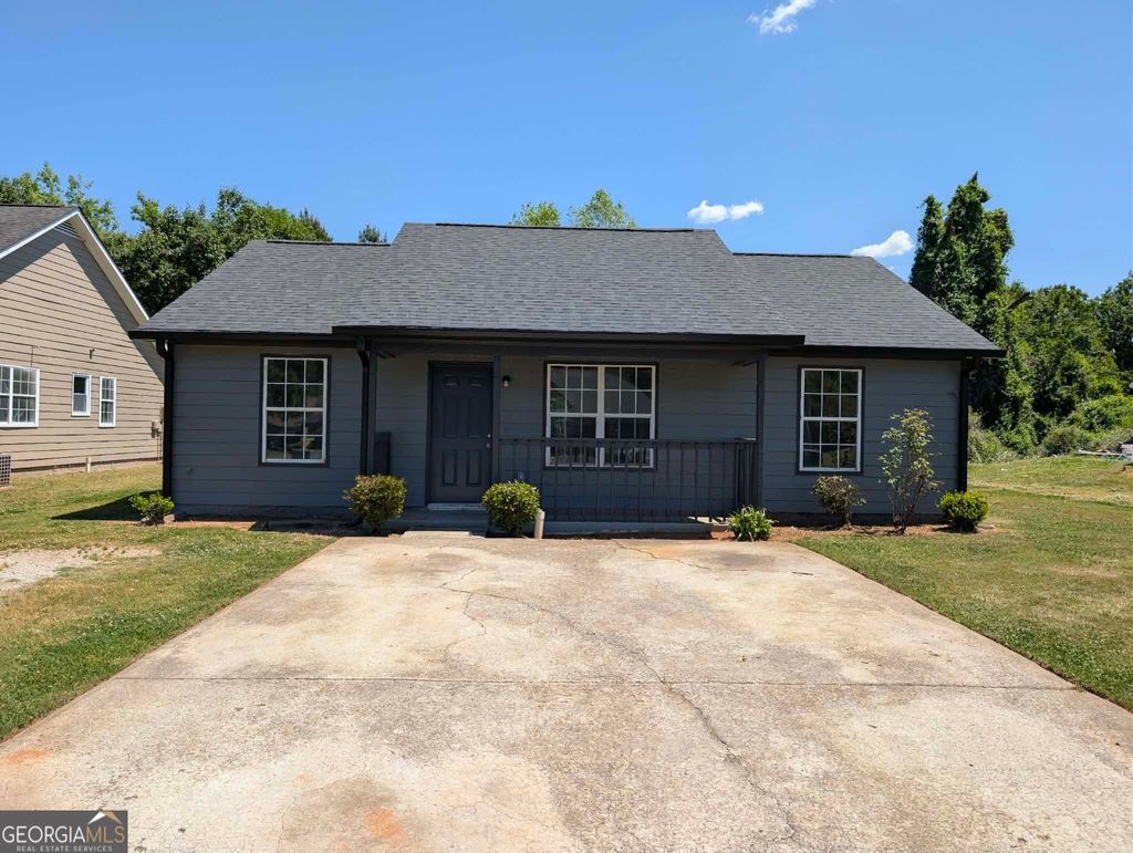 Photo of 154 Crystal Brook, Griffin, GA 30223 (MLS # 10736288)