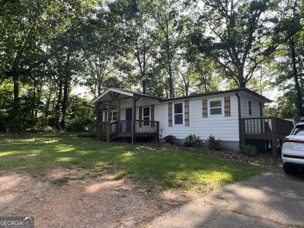 Photo of 320 PLEASANT HILL CHURCH Road, Winder, GA 30680 (MLS # 10815843)