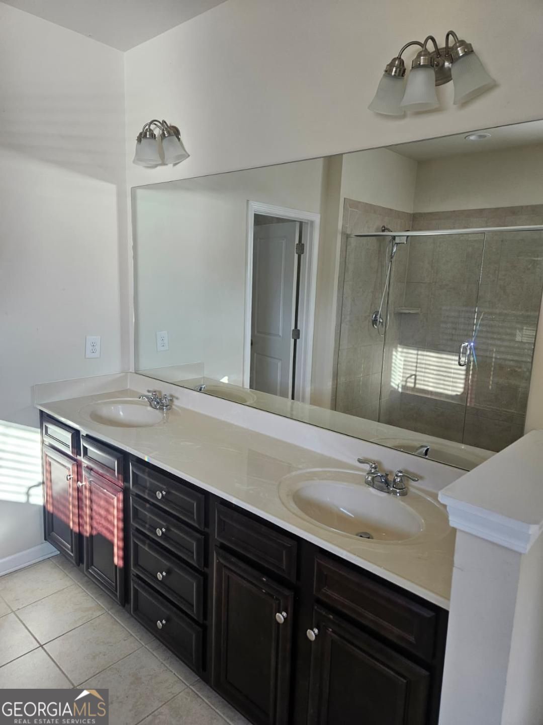 IRIS BROOK - Residential