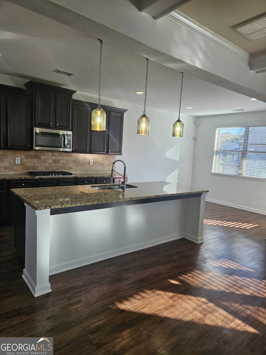 IRIS BROOK - Residential