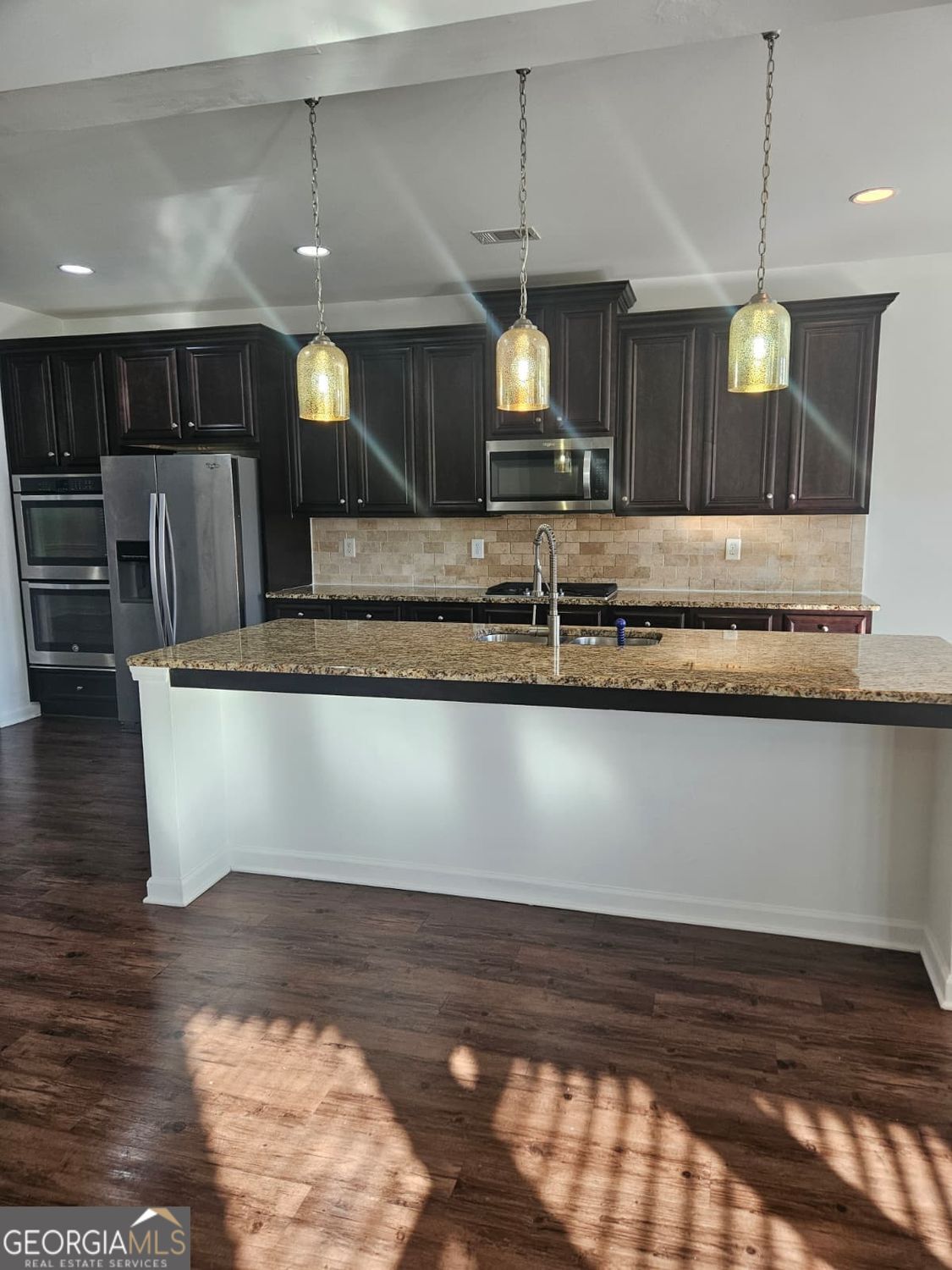 IRIS BROOK - Residential