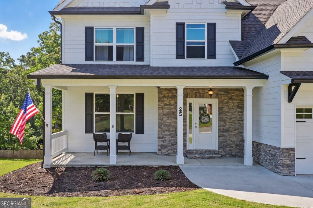 Photo of 25 Shoreline Drive, Cartersville, GA 30120 (MLS # 10593267)