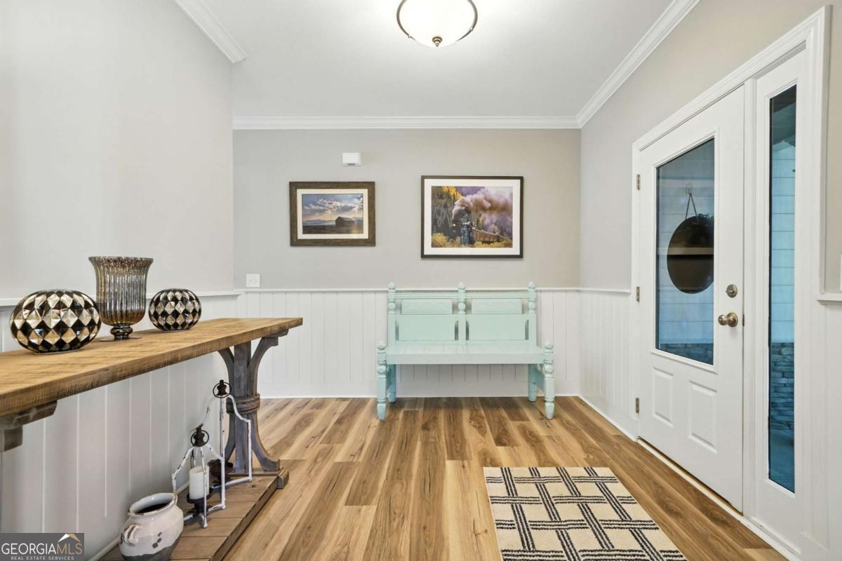 25 Shoreline DR
