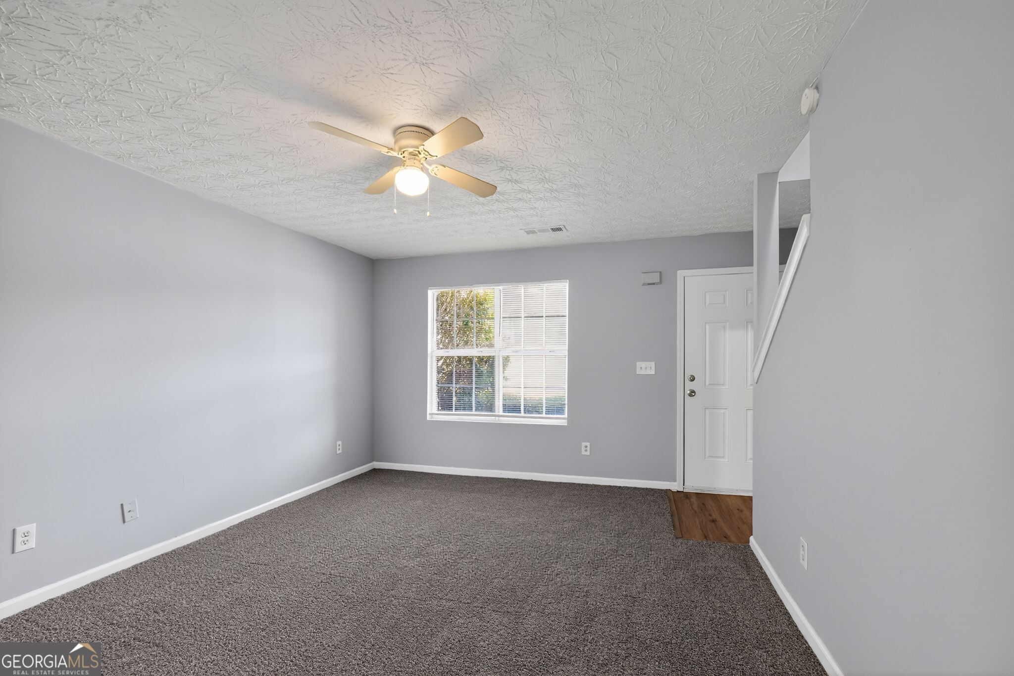 525 Carlton Pointe DR