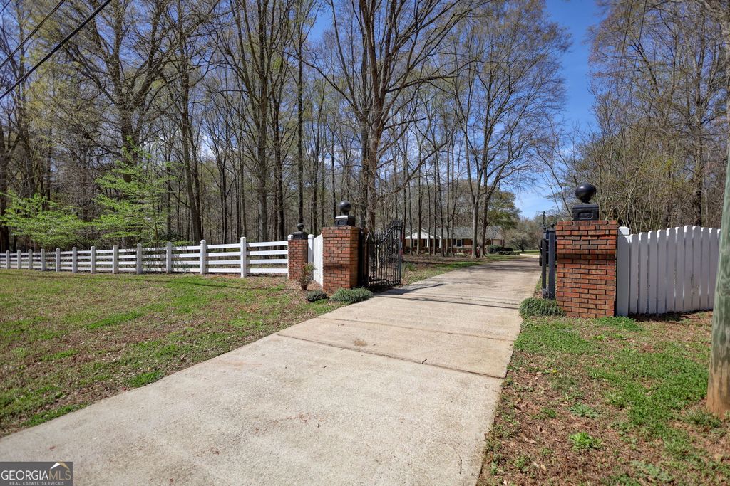Photo of 2744 Highway 212 SW, Conyers, GA 30094 (MLS # 10719999)
