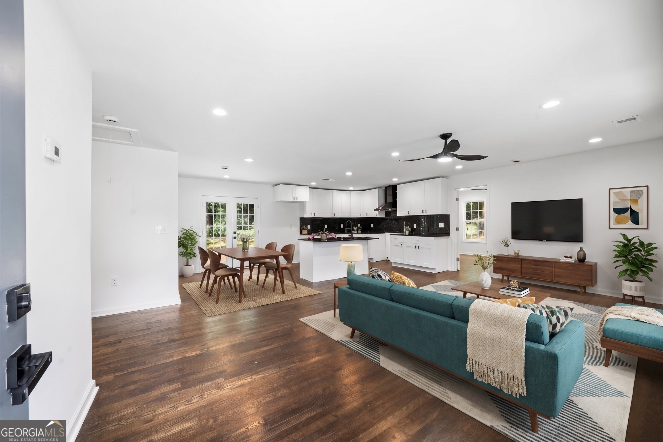 3406 Longleaf DR