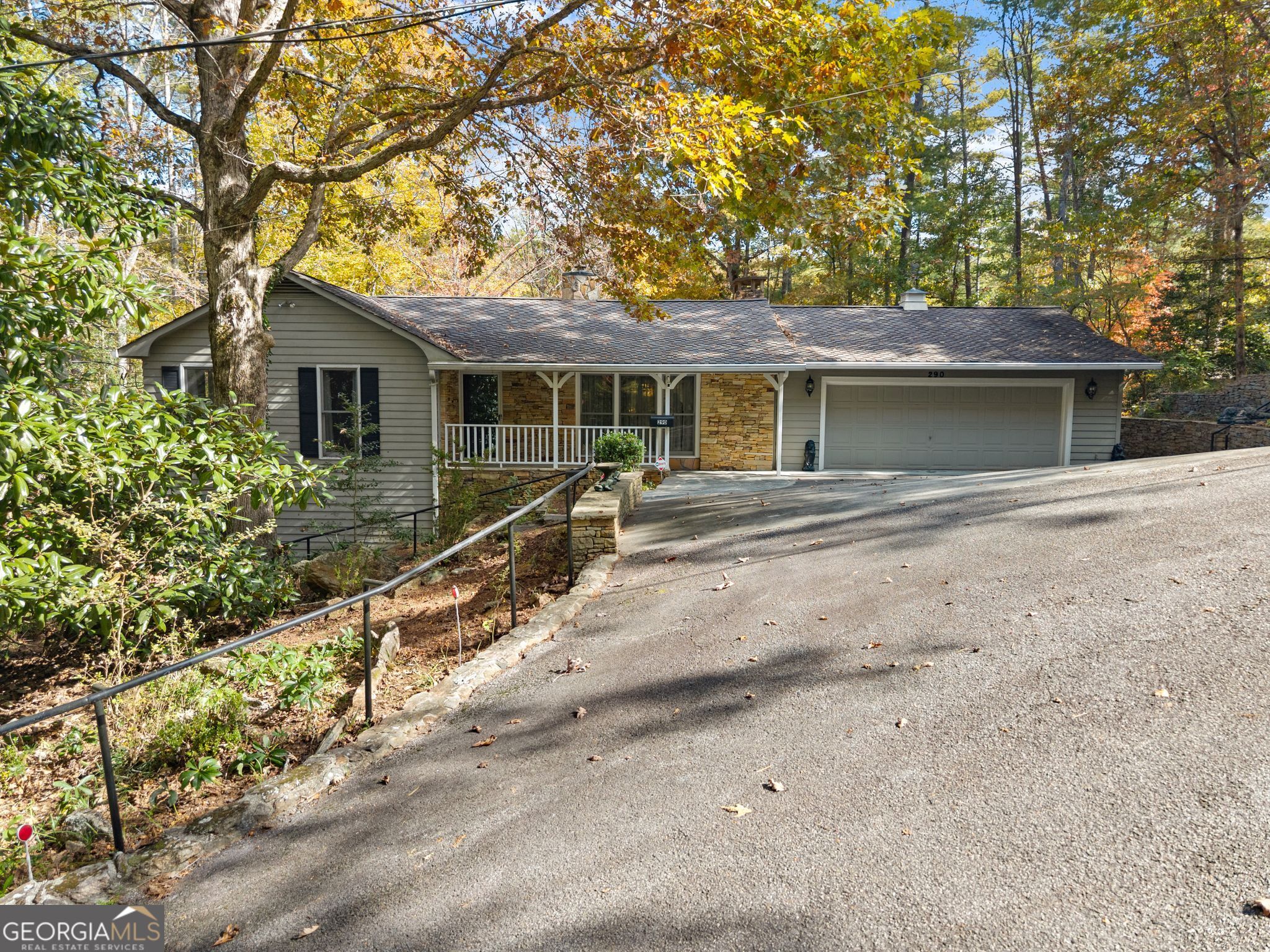 290 Waterfall DR