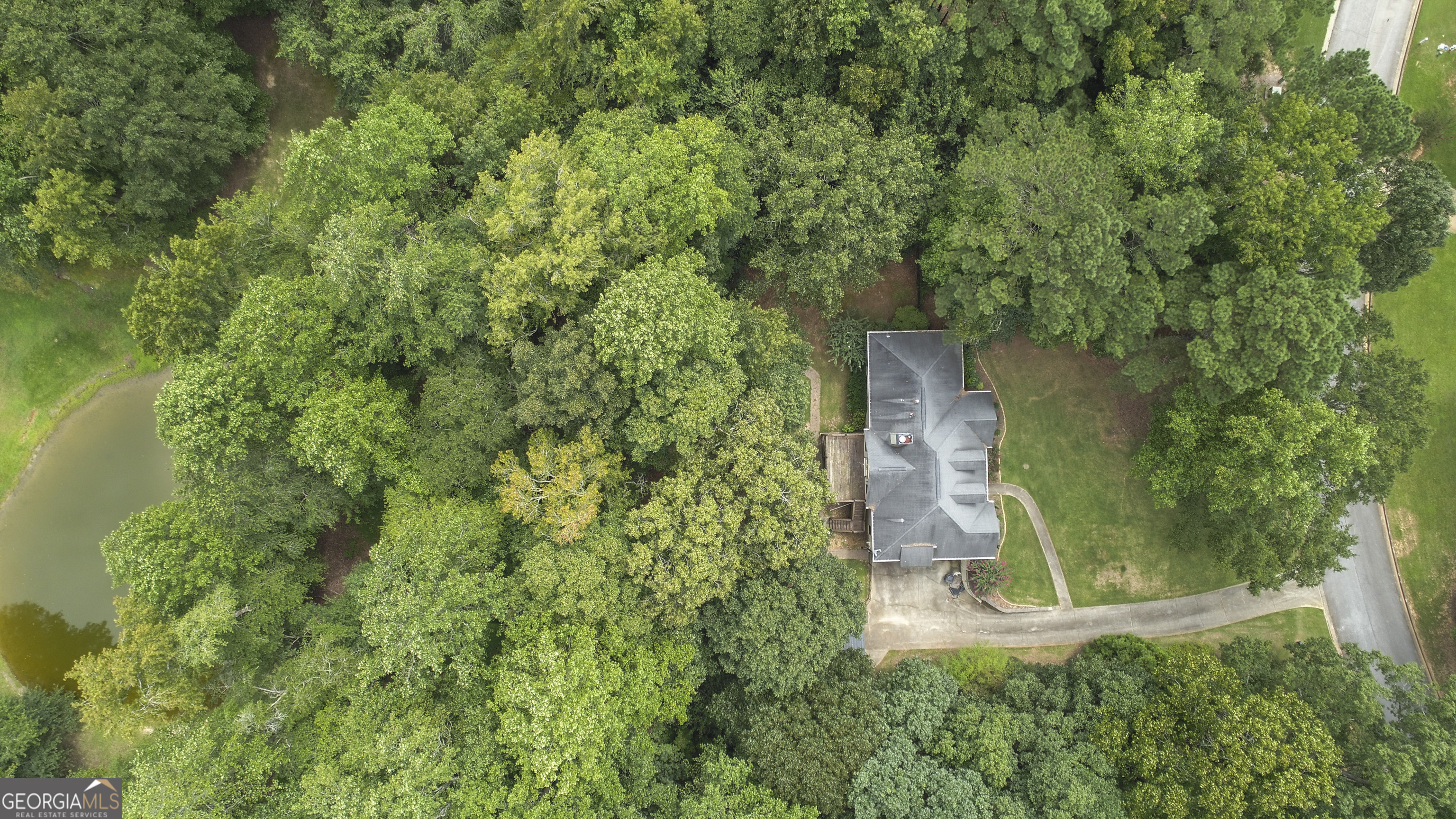 266 Williamsburg CIR