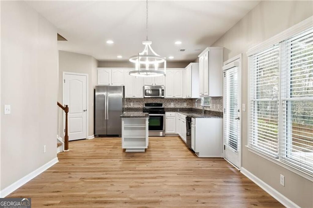 Photo of 113 Greenbrier Way, Canton, GA 30114 (MLS # 10720090)