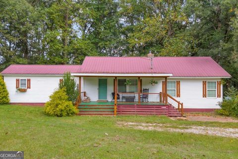 2695 Brays Lake RD Royston GA 30662