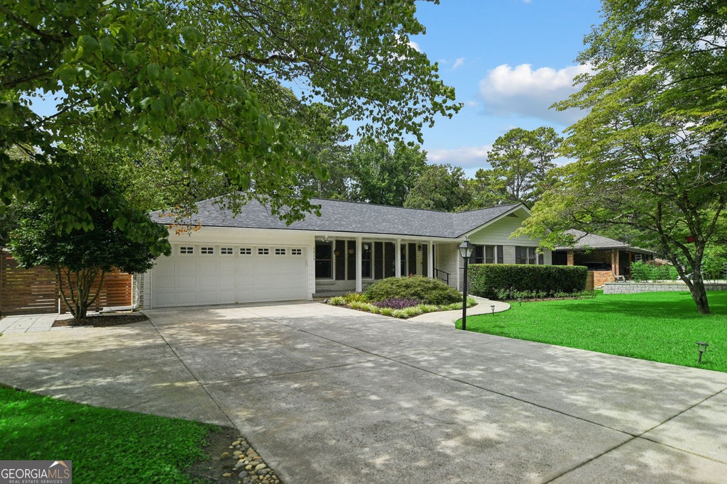 Photo of 3929 Gladney Drive, Atlanta, GA 30345 (MLS # 10810657)