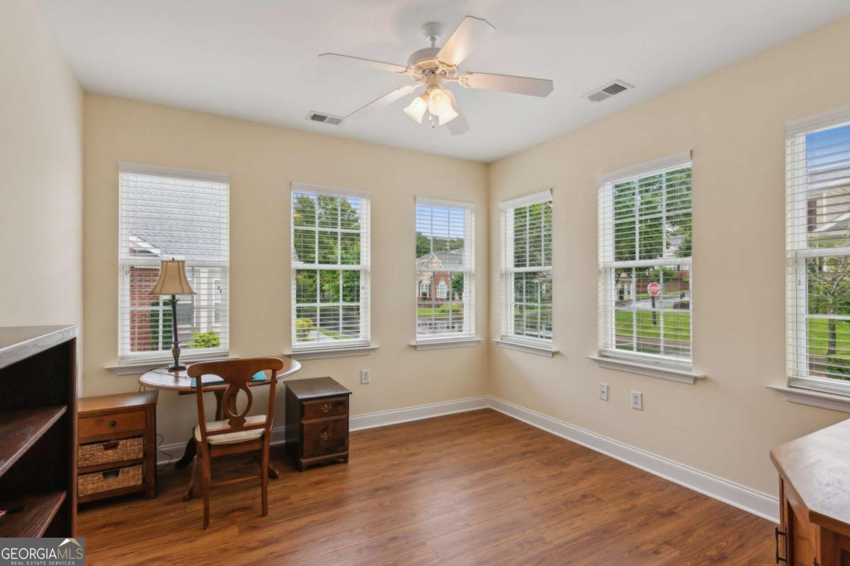 2565 Grapevine CIR 103