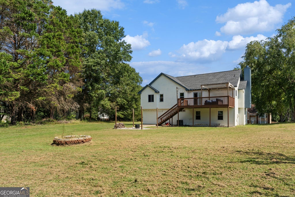 Photo of 4650 Wheeler Creek Dr, Hoschton, GA 30548 (MLS # 10850687)