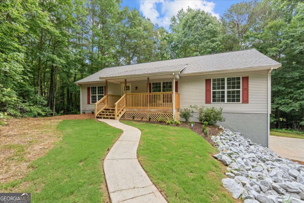 Photo of 620 Old Four Notch Road, Whitesburg, GA 30185 (MLS # 10780234)