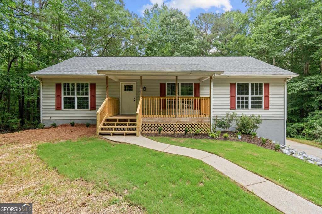 Photo of 620 Old Four Notch Road, Whitesburg, GA 30185 (MLS # 10780234)