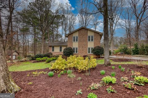 832 Sweet Briar LN SE Conyers GA 30094
