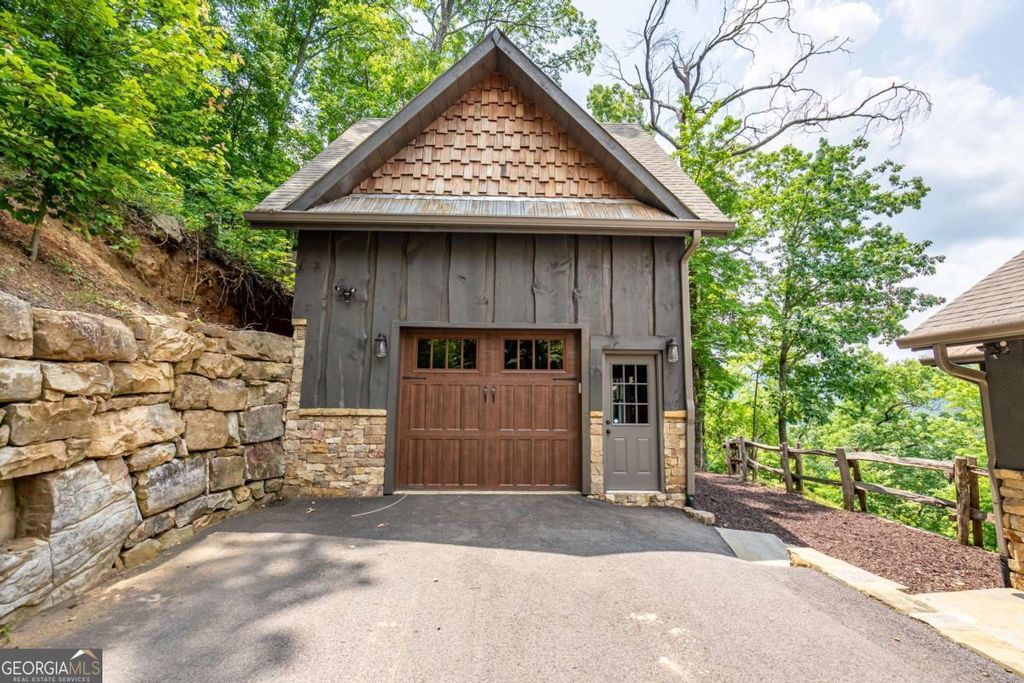 Photo of 670 Brittney Drive, Blue Ridge, GA 30513 (MLS # 10711995)