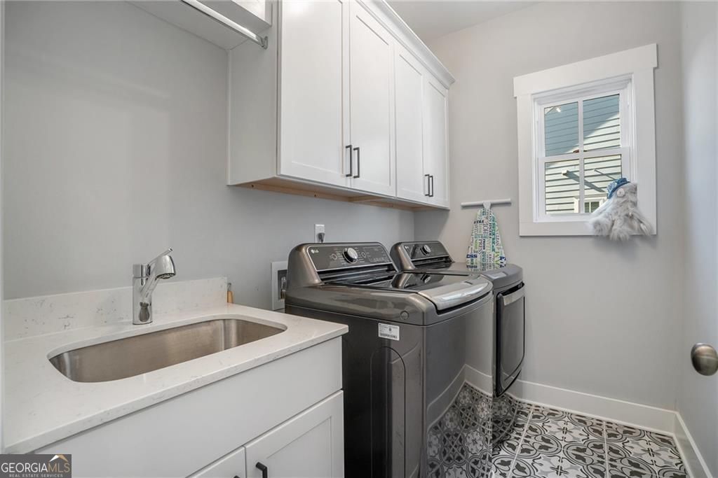 South on Main - Residential