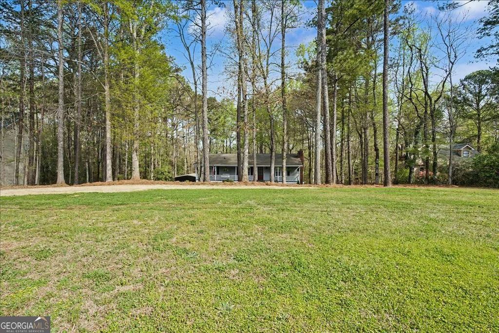 Photo of 537 Toonigh Road, Woodstock, GA 30188 (MLS # 10724848)