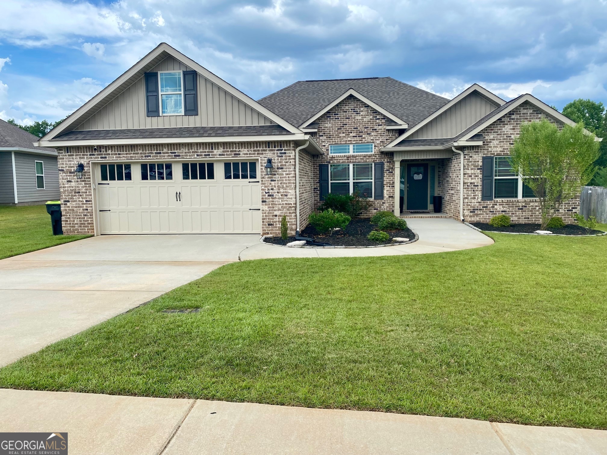 310 Creek Ridge DR