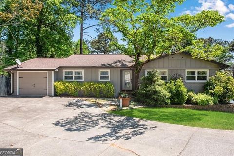 6275 Woodlake DR Buford GA 30518