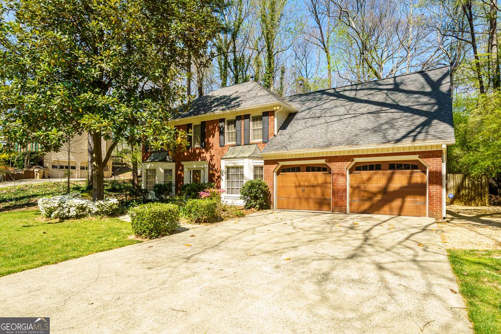 Photo of 4849 Ridgewood Creek Drive NW, Acworth, GA 30102 (MLS # 10718128)