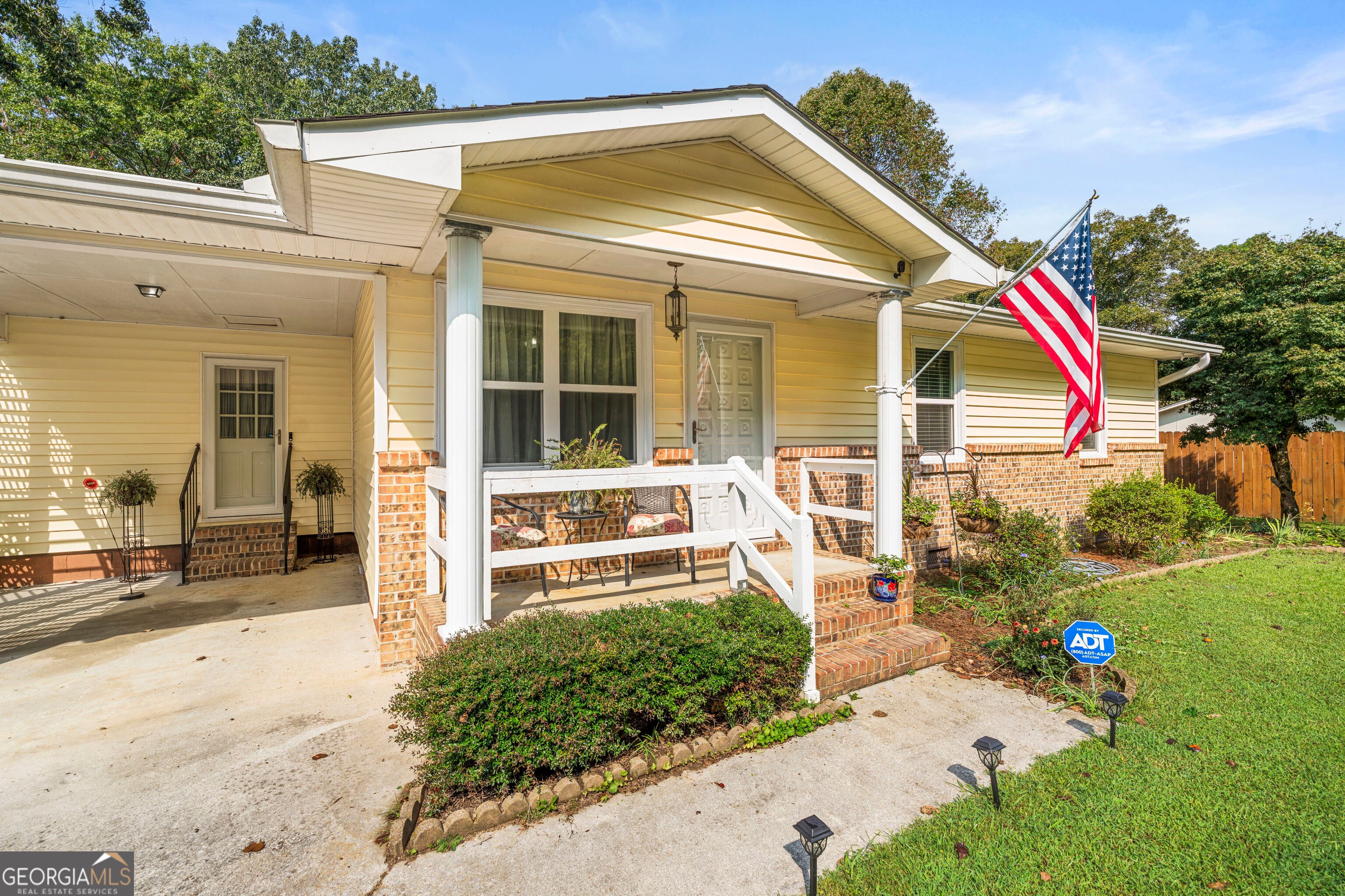 437 Jason DR