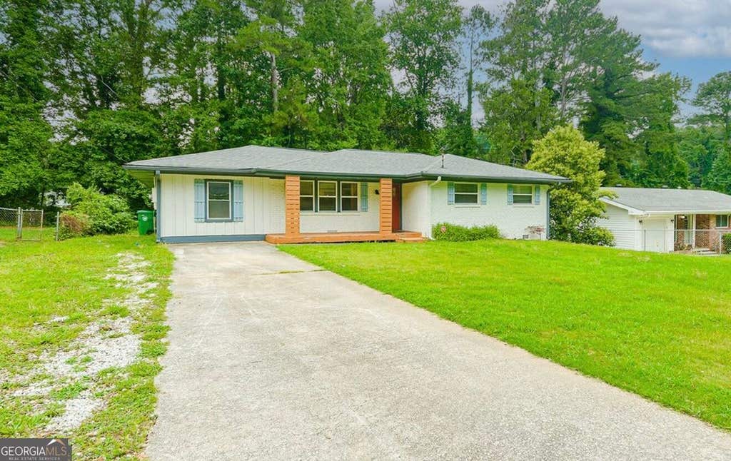 Photo of 1877 Glenmar Drive, Decatur, GA 30032 (MLS # 10833776)