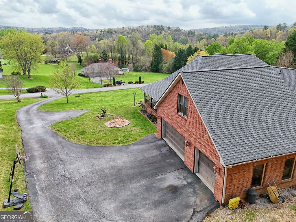 listing image 75