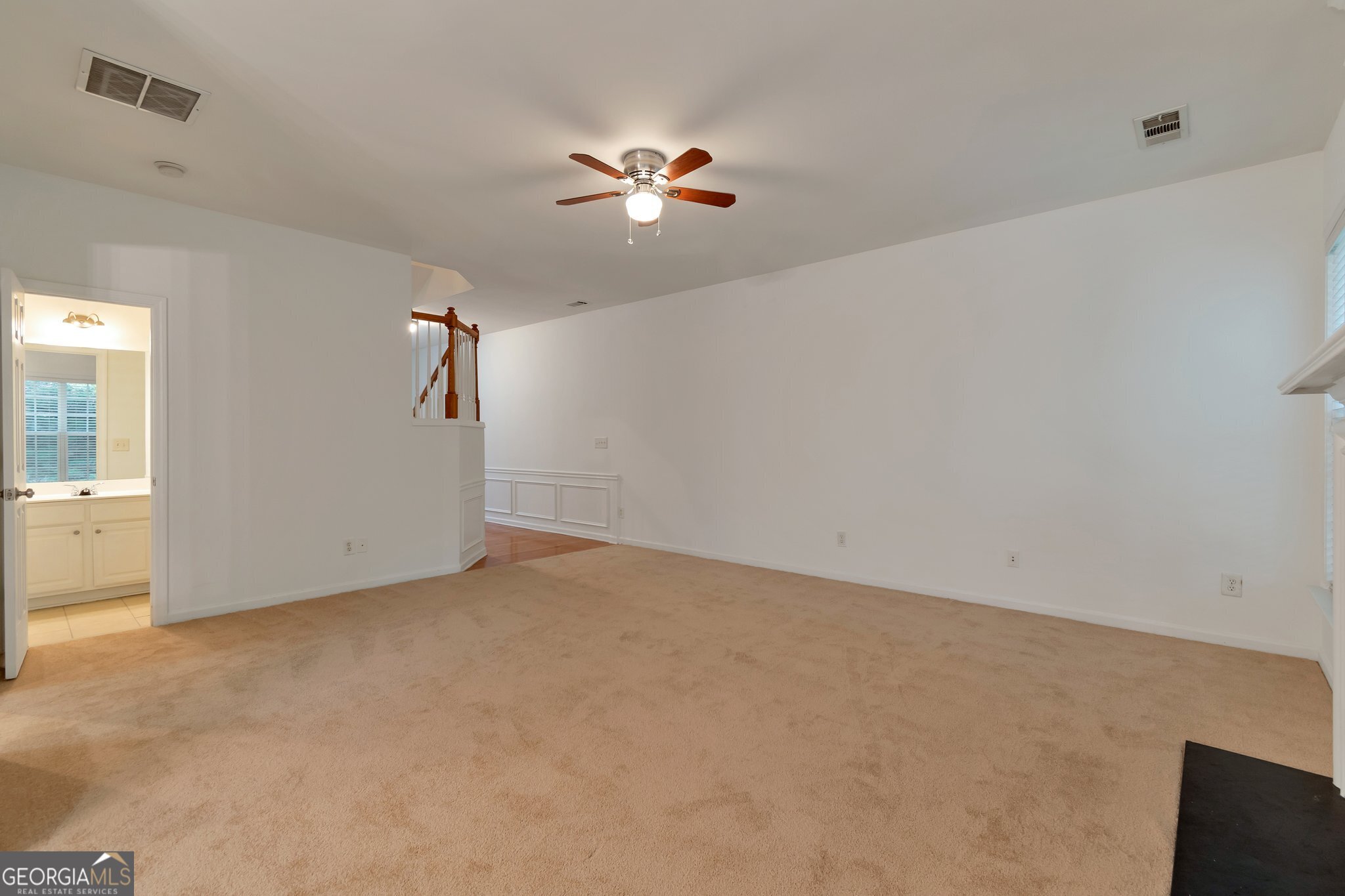 2122 Hailston DR