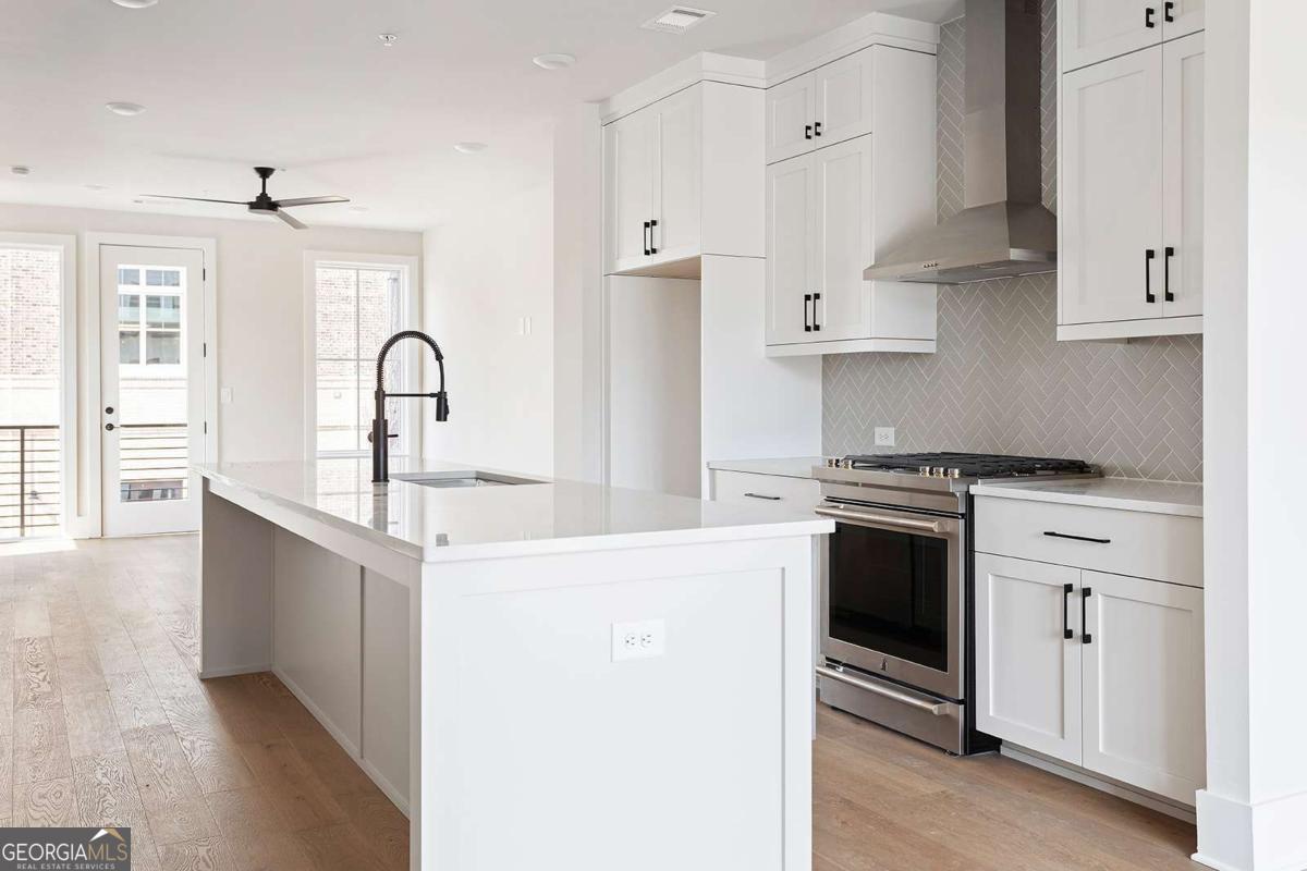 7110 Summit PL