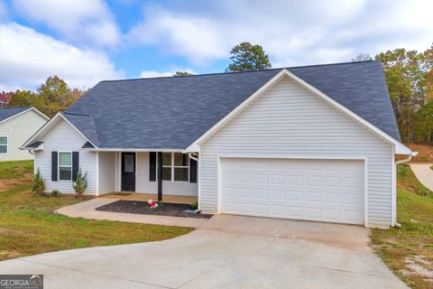 A home in Mount Airy