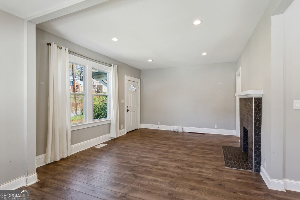 Photo of 1654 Westhaven Drive SW, Atlanta, GA 30311 (MLS # 10670645)