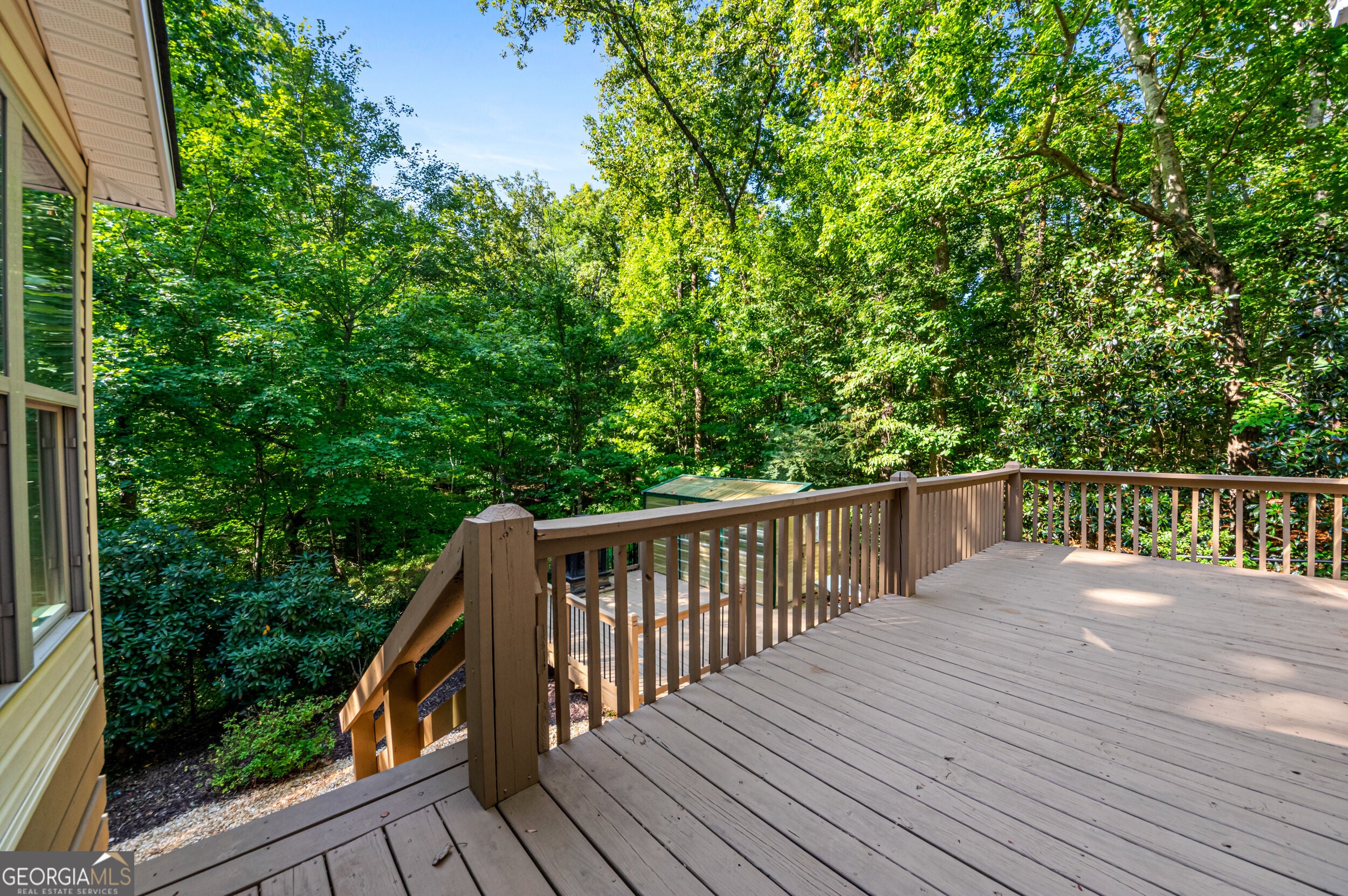 390 Lake Place DR