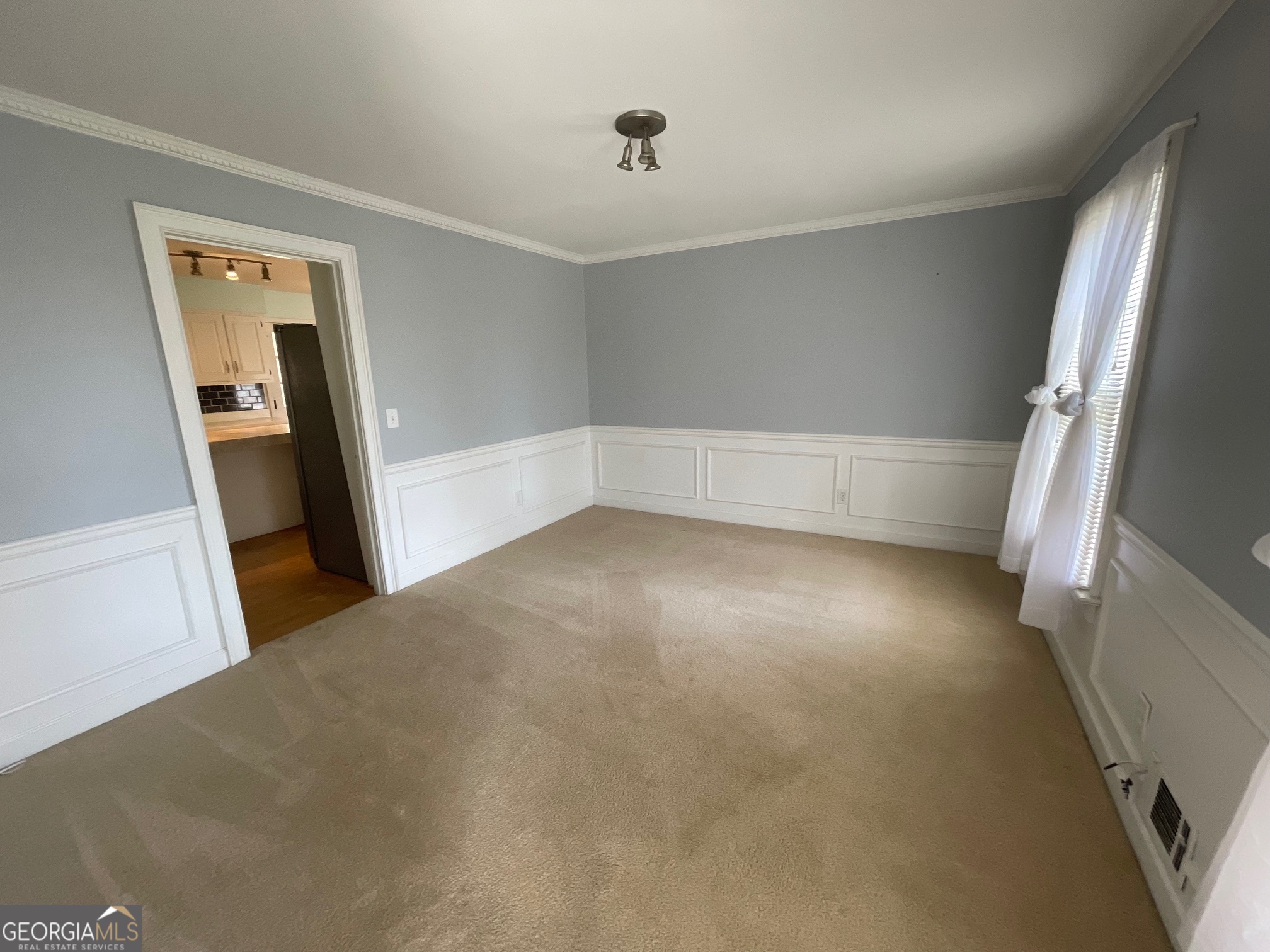 3807 Southgate DR SW