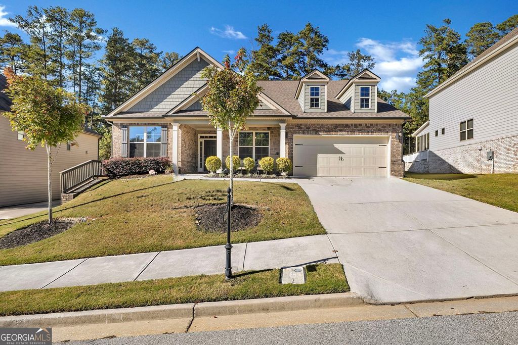 Photo of 4888 Albany Way SW, Atlanta, GA 30331 (MLS # 10631384)