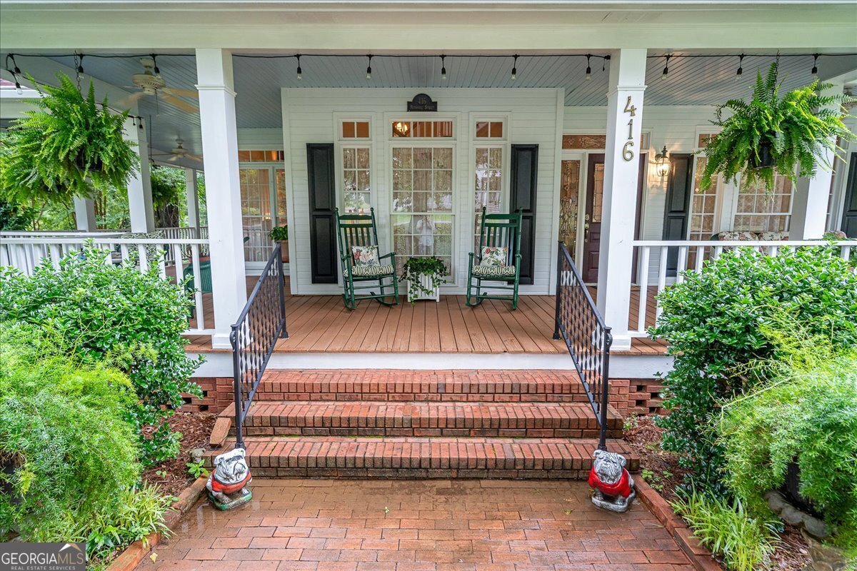 416 McDaniel ST