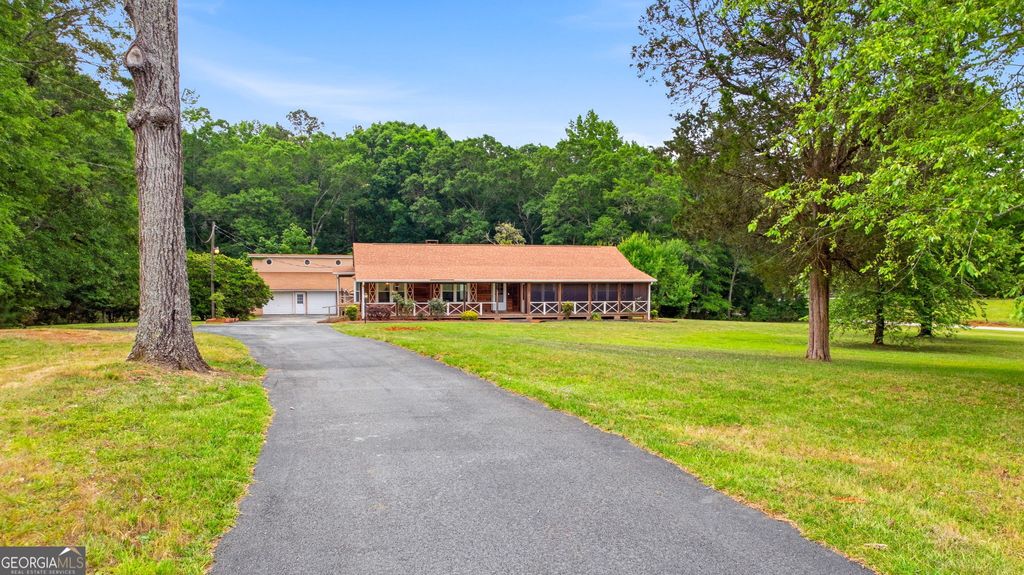Photo of 390 Crumbley Road, McDonough, GA 30252 (MLS # 10770588)