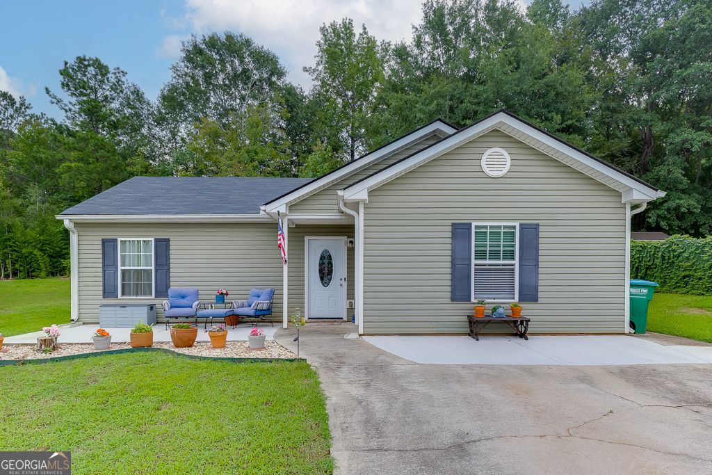 Photo of 31 Coles Court Drive, Commerce, GA 30529 (MLS # 10695423)