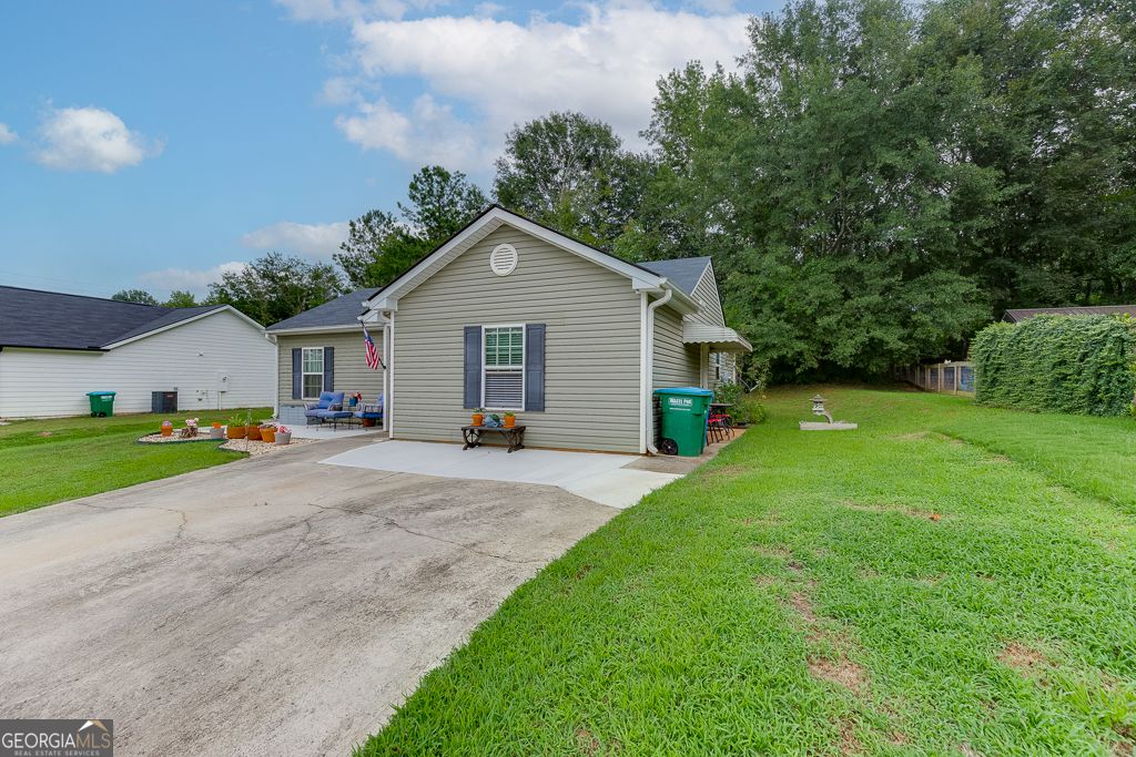 Photo of 31 Coles Court Drive, Commerce, GA 30529 (MLS # 10695423)