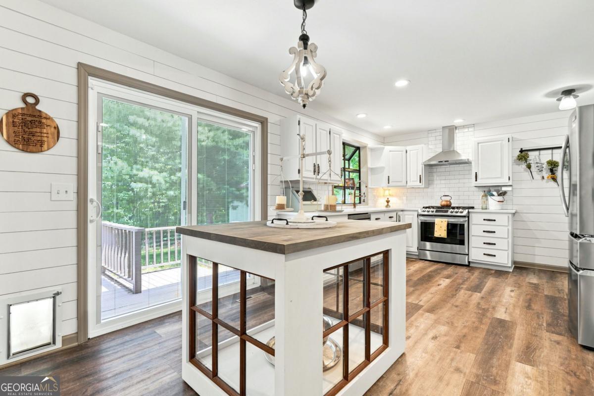 290 Sharptop Ridge RD