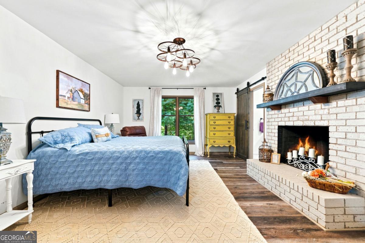 290 Sharptop Ridge RD