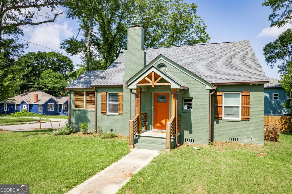 Photo of 2809 Cherry Avenue, Macon, GA 31204 (MLS # 10804139)