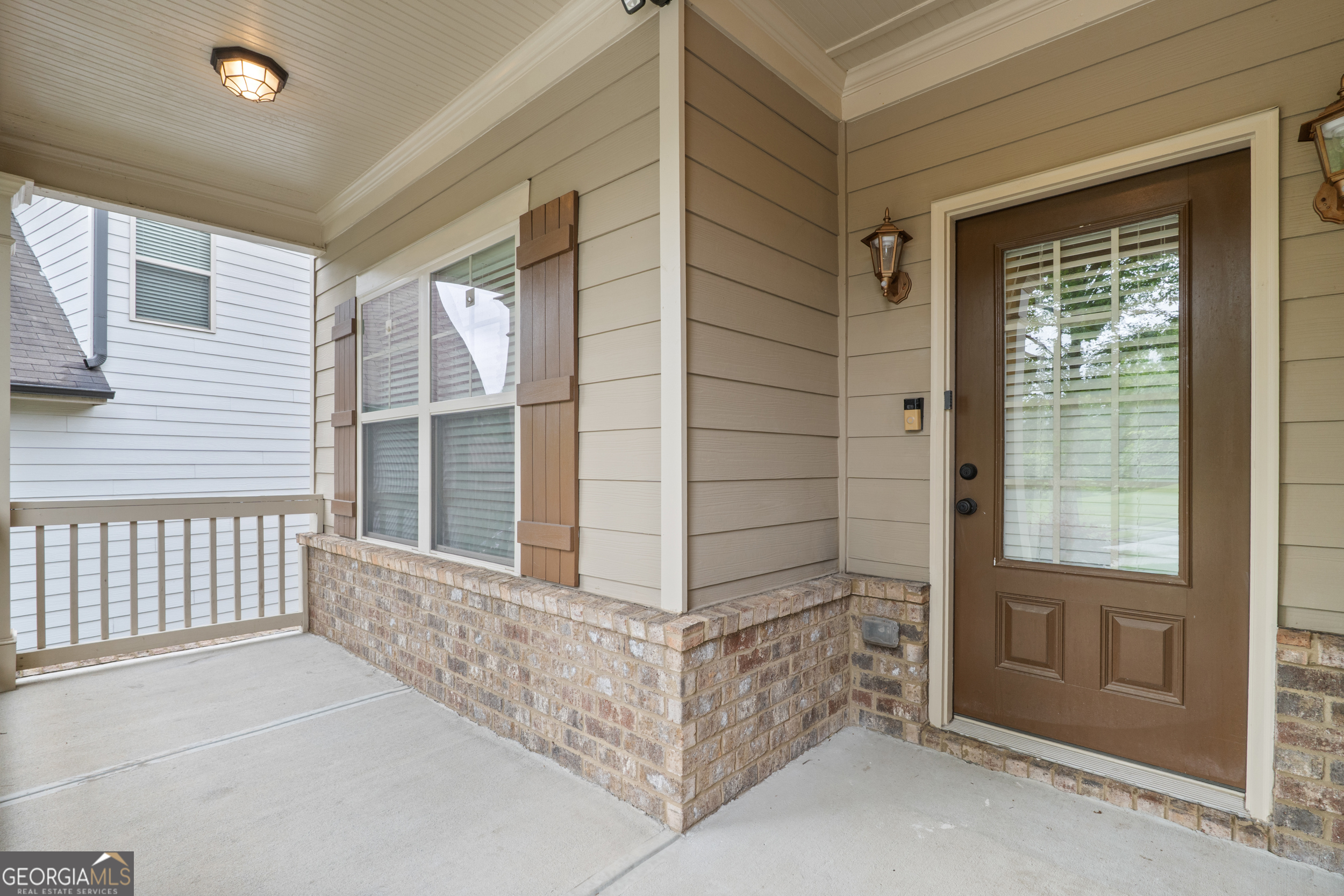 1537 Maplecliff WAY
