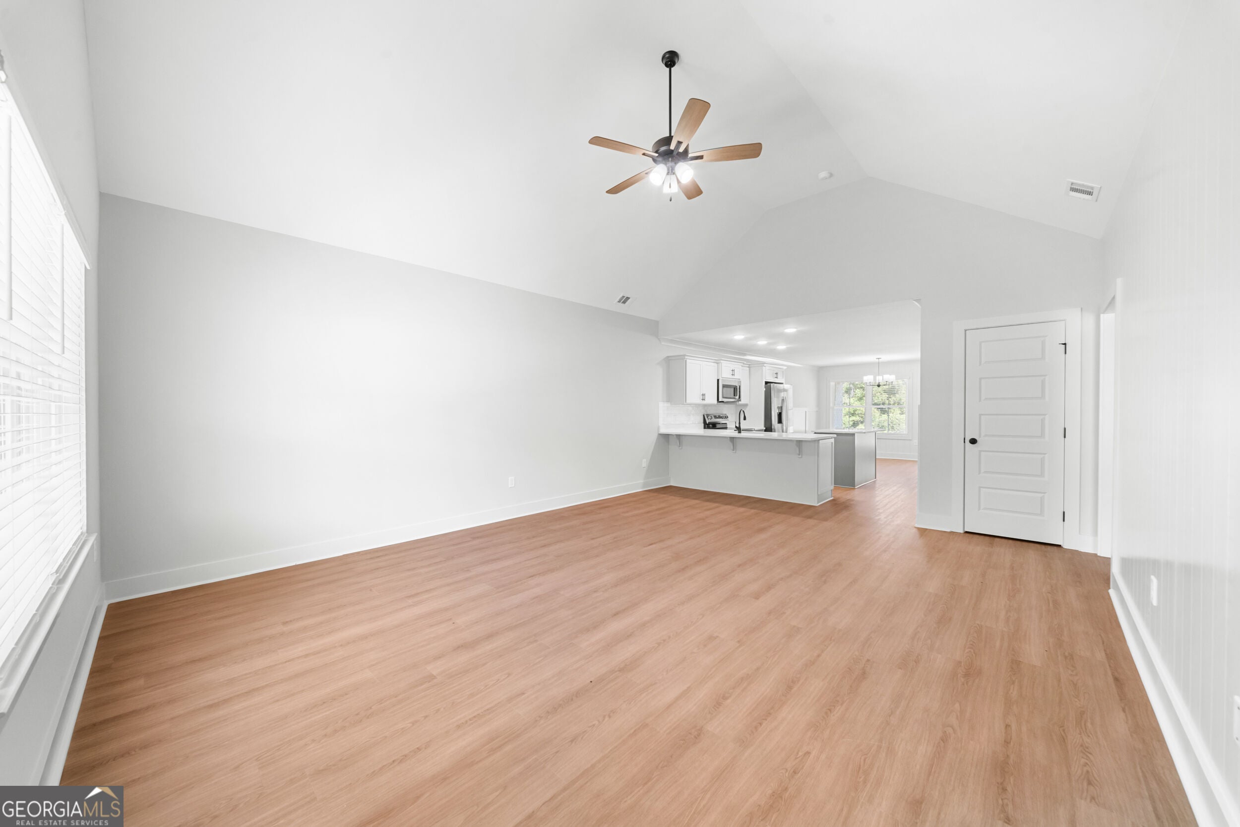 103 Pin Oak LN